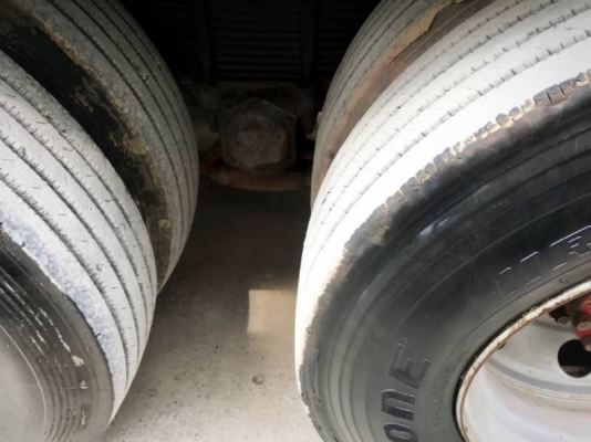 Hino mega เครื่อง 320 แรง ปี 49 แม่ลูกดัมพ์สหกิจ เครื่องเดิม สวยเดิมบาง พร้อมใช้งาน