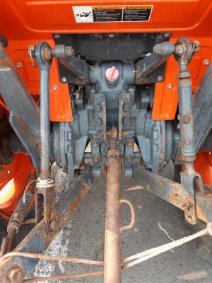 ขายครับ 30 แรง ใบมีดดันดิน ผานพรวน เล่มทะเบียนชุดโอนครบ ราคา 245,000 บาท กันทรลักษ์ ศรีสะเกษ ต่อรองโทร.0816004753/0984422502 ครับ