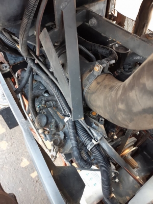 ขายครับ 30 แรง ใบมีดดันดิน ผานพรวน เล่มทะเบียนชุดโอนครบ ราคา 245,000 บาท กันทรลักษ์ ศรีสะเกษ ต่อรองโทร.0816004753/0984422502 ครับ