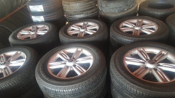 ขายล้อ ISUZUBlue Power 1.9 ขอบ18 ยางปี16 4 ล้อ