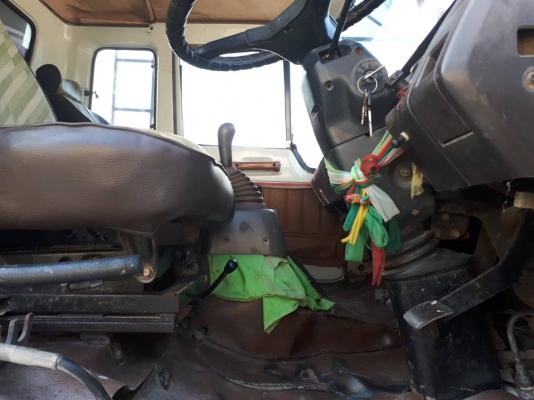 Hino Sumo 227 เครื่องเดิม เกียร์ 3M ดั้มสามมิตรแท้ สโลว์กลาง มีระบบลากพ่วง ยางดี คัทซีสวย แอร์ครบ พร้อมใช้งาน เล่มพร้อมโอน