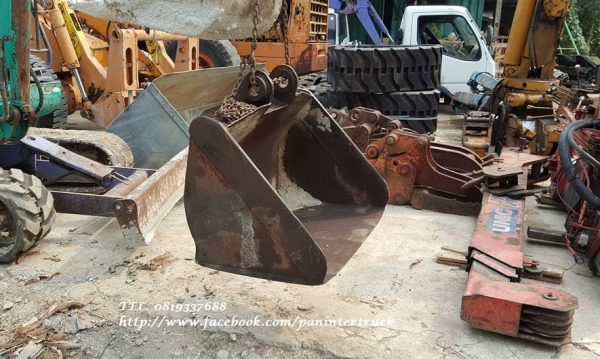 *มหกรรม ลดล้างสต๊อคSALE*FROM JAPAN BUCKETบุ๊งกี๋สำหรับรถขุดไซค์ 30,40,45,50 /สลัก 45 มิล/ปากกว้าง:27 นิ้ว(69 cm.) /สินค้าเก่านอก ราคาเพียง(ใบละ) 9,000 บาท