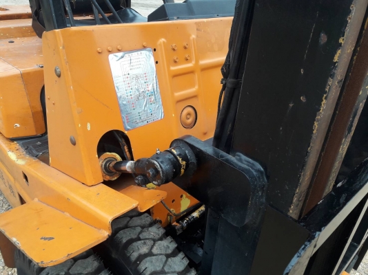 ขายรถยก TCM FD25 Z2S เครื่องดีเซล C240  เสาสูง 4 เมตร ยกได้ 2.5 ตัน เกียร์ธรรมดา ล้อหน้าคู่ รถนอกนำเข้า ติดต่อ 098-7962549