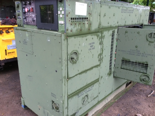 ขายเครื่องปั่นไฟตู้ทหาร