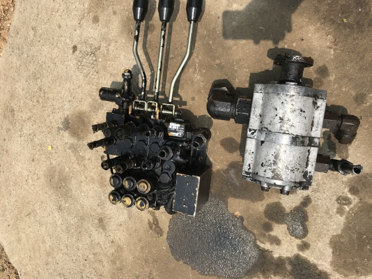 ขาย ปั้ม2ตอน/ขุดคอนโทน 2 ระบบ ขาย ปั้ม2ตอน/ขุดคอนโทน 2 ระบบ