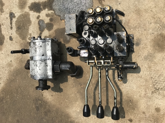 ขาย ปั้ม2ตอน/ขุดคอนโทน 2 ระบบ ขาย ปั้ม2ตอน/ขุดคอนโทน 2 ระบบ