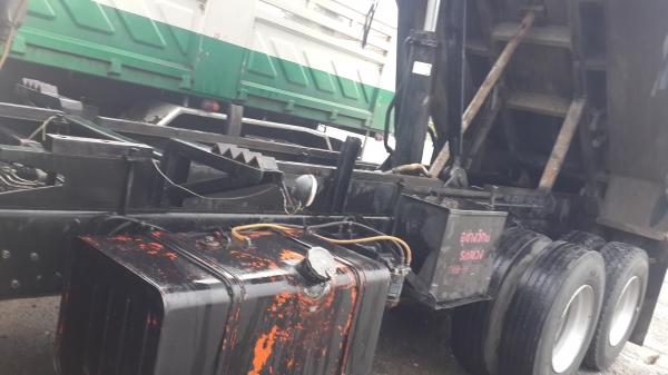 ฮีโน่ 320  ปี 47 กระบะสามมิตร ดั้มแม่ลูก