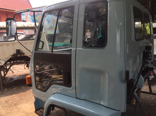 ขาย หัวสิบล้อ. ISUZU. ร็อคกี้  สีใหม่  อุปกรณ์ครบ