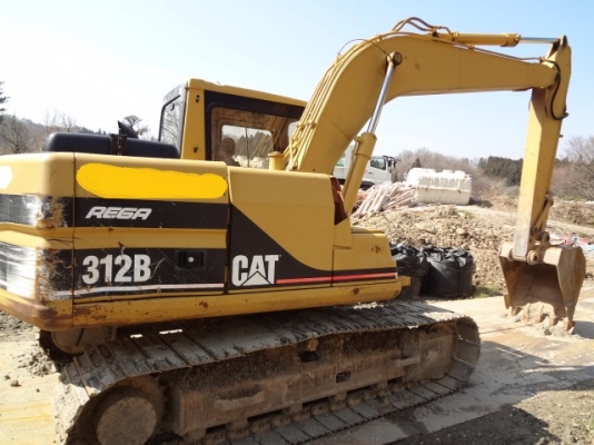 มาใหม่จ้าCATERPILLAR 312B  เก่านอกแท้  เดิมๆ  เครื่องปั๊มดี   สภาพสวย พร้อมใช้  โทร 098-7462641  สุวรรณี