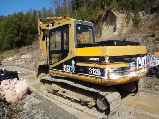 มาใหม่จ้าCATERPILLAR 312B  เก่านอกแท้  เดิมๆ  เครื่องปั๊มดี   สภาพสวย พร้อมใช้  โทร 098-7462641  สุวรรณี