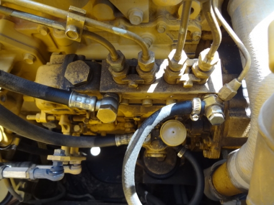 มาใหม่จ้าCATERPILLAR 312B  เก่านอกแท้  เดิมๆ  เครื่องปั๊มดี   สภาพสวย พร้อมใช้  โทร 098-7462641  สุวรรณี