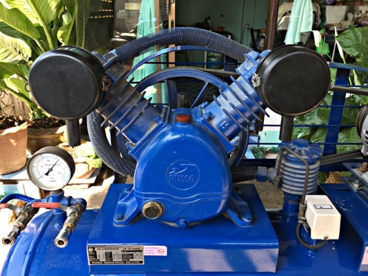 ปั้มลม PUMA 3 HP มอเตอร์มิตซู ขนาด 260 ลิตร ไฟบ้าน 220 สภาพใช้งานน้อย