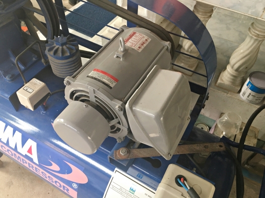 ปั้มลม PUMA 3 HP มอเตอร์มิตซู ขนาด 260 ลิตร ไฟบ้าน 220 สภาพใช้งานน้อย