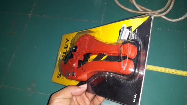 ขายคัดเตอร์ตัดท่อPVC STANLEY MADE IN TAIWAN.ใหม่