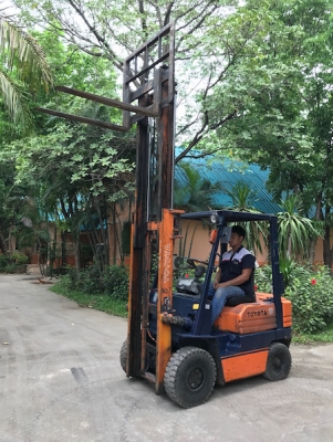 ขายFORKLIFT TOTOTA รุ่น5FD18(1.8ตัน)(ดีเซล) สวยเดิมจากญี่ปุ่น ยังไม่เคยใช้ในไทย 155,000เท่านั้น!!