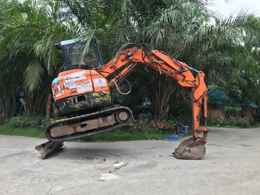 ขายแบคโฮHITACHI EX30พิมพ์นิยมเก่านอก100\%PC30(ปั้มนิ้ว)(คอนโทลน้ำมัน)แน่นๆ เดิมจากญี่ปุ่น ทำงานสมบูรณ์ทุกระบบ รับรองไม่ผิดหวัง 235,000 เท่านั้น!!