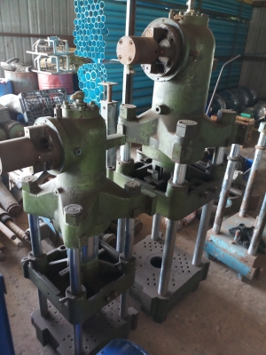 แท่นอัดไฮดรอลิคอะไหล่เครื่องจักร์