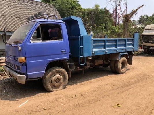 ขาย 215,000 บาท ISUZU NPR59L ดั้ม 5 คิว เครื่อง 4BD1-115 แรง หัวยาวยางพอใช้ เฟืองท้าย 6 น้อต Npr พวง