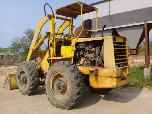 ขาย 195,000  รถตักล้อยาง TCM STD25 เครื่องดี เกียร์แรง สภาพพร้อมใช้ เอกสารชื้อขาย  รถอยู่ จ.นครปฐม โทร 0610710295