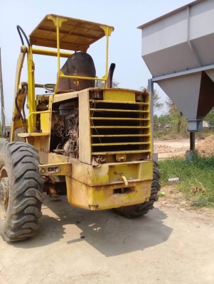 ขาย 195,000  รถตักล้อยาง TCM STD25 เครื่องดี เกียร์แรง สภาพพร้อมใช้ เอกสารชื้อขาย  รถอยู่ จ.นครปฐม โทร 0610710295