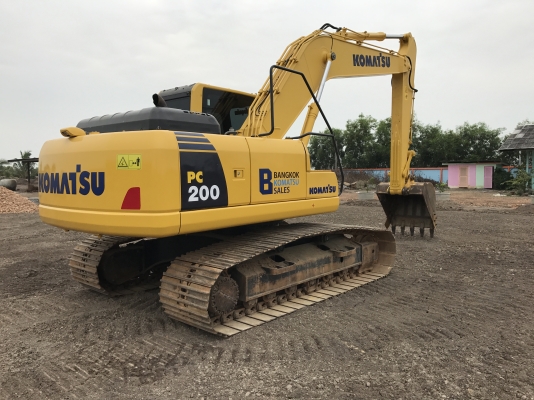 ขาย KOMATSU PC200-8MO รุ่นกล้องหลัง สภาพสวยๆ พร้อมใช้งาน 5000 ชั่วโมง(PM7000ชม) ชมรถที่หน้างานได้ทุกวัน สนใจติดต่อ 081-4283210