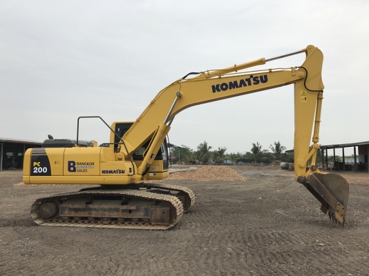 ขาย KOMATSU PC200-8MO รุ่นกล้องหลัง สภาพสวยๆ พร้อมใช้งาน 5000 ชั่วโมง(PM7000ชม) ชมรถที่หน้างานได้ทุกวัน สนใจติดต่อ 081-4283210