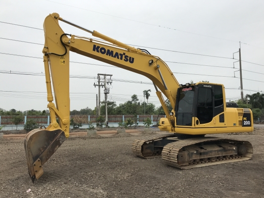 ขาย KOMATSU PC200-8MO รุ่นกล้องหลัง สภาพสวยๆ พร้อมใช้งาน 5000 ชั่วโมง(PM7000ชม) ชมรถที่หน้างานได้ทุกวัน สนใจติดต่อ 081-4283210
