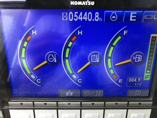 ขาย KOMATSU PC200-8MO รุ่นกล้องหลัง สภาพสวยๆ พร้อมใช้งาน 5000 ชั่วโมง(PM7000ชม) ชมรถที่หน้างานได้ทุกวัน สนใจติดต่อ 081-4283210