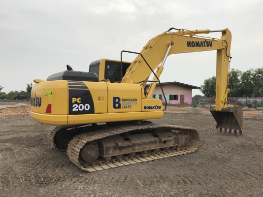 ขาย KOMATSU PC200-8MO รุ่นกล้องหลัง สภาพสวยๆ พร้อมใช้งาน 5000 ชั่วโมง(PM7000ชม) ชมรถที่หน้างานได้ทุกวัน สนใจติดต่อ 081-4283210