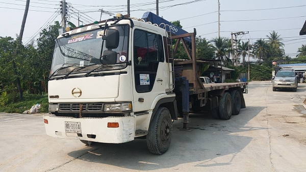 ขายด่วนสิบล้อติดเครน