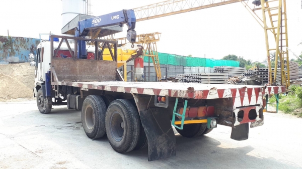 ขายด่วนสิบล้อติดเครน