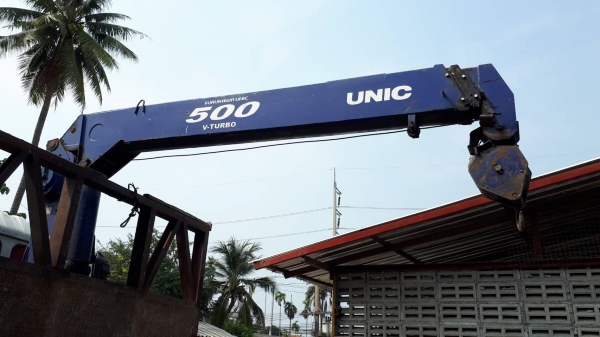 ขายด่วนสิบล้อติดเครน