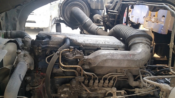 ขายด่วนสิบล้อติดเครน