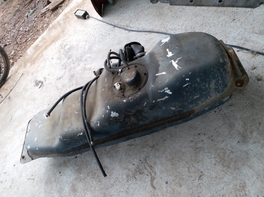 ถังน้ำมันดีเซล NISSAN FRONTIER 4&times;4 รุ่น 4 ประตู แท้ญี่ปุ่น