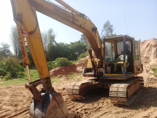 ขายรถแบคโฮ KOMATSU PC120-3 สภาพพร้อมไช้