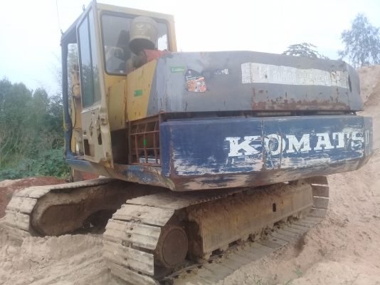 ขายรถแบคโฮ KOMATSU PC120-3 สภาพพร้อมไช้