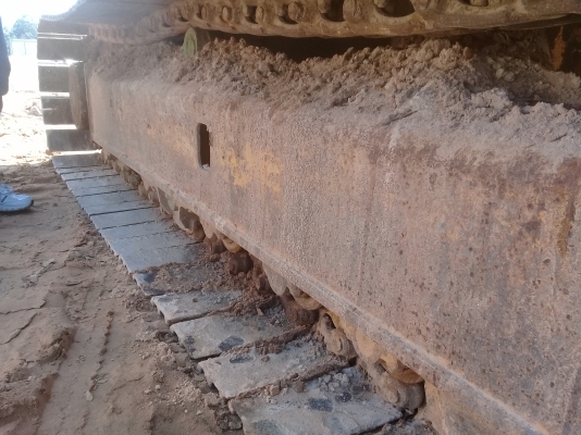 ขายรถแบคโฮ KOMATSU PC120-3 สภาพพร้อมไช้