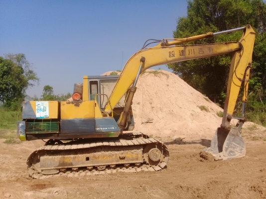 ขายรถแบคโฮ KOMATSU PC120-3 สภาพพร้อมไช้