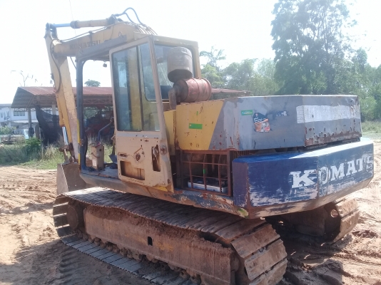 ขายรถแบคโฮ KOMATSU PC120-3 สภาพพร้อมไช้