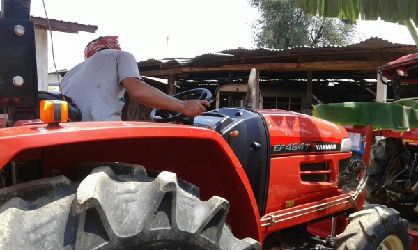 ขายรถไถยันม่าร์49แรง ขายรถไถยันม่าร์49แรง