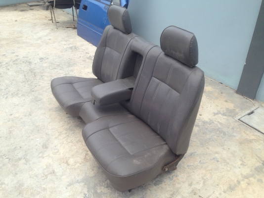 เบาะแท้ติดรถ isuzu tfr ตอนเดียว หุ้มหนังชิ้นล้างมาใหม่ สภาพดี 2500 บาท เบาะแท้ติดรถ isuzu tfr ตอนเดียว หุ้มหนังชิ้นล้างมาใหม่ สภาพดี 2500 บาท