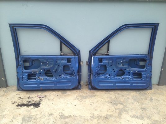 โครงประตู isuzu mu ใส่ tfr  คู่ละ2500บาท