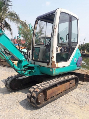 ขายจ้า..KOMATSU PC30-7  เก่านอกแท้  เครื่องปั๊มดี  2,XXX  ชั่วโมง  พร้อมใช้  โทร  089-3818694  ดวงนภา