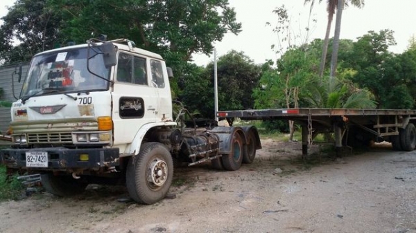 ขายหัวลาก HINO พร้อมหาง สองเพลา รถตามภาพ เจ้าของขายเอง ราคา 490,000 บาท