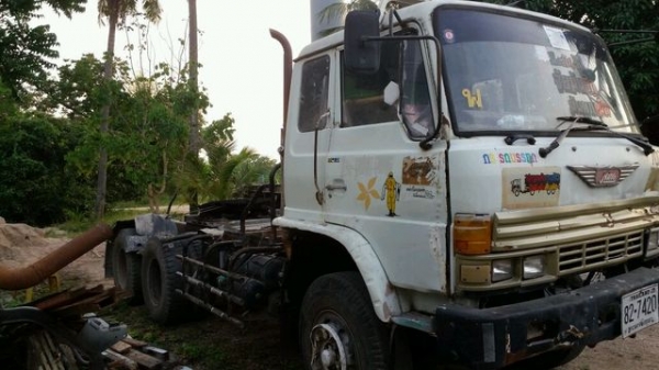 ขายหัวลาก HINO พร้อมหาง สองเพลา รถตามภาพ เจ้าของขายเอง ราคา 490,000 บาท