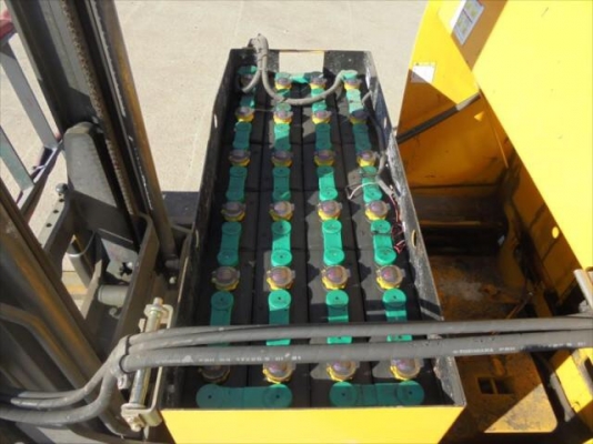 ขายรถโฟล์คลิฟท์ไฟฟ้ายืนขับ Komatsu FB18RS-12 นำเข้าจากญี่ปุ่น ขายรถโฟล์คลิฟท์ไฟฟ้ายืนขับ Komatsu FB18RS-12 นำเข้าจากญี่ปุ่น