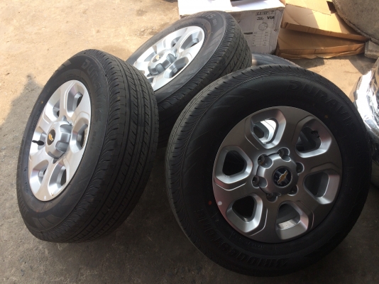 ยางถอดป้ายแดง Bridgestone 215 70 r16 ปี18