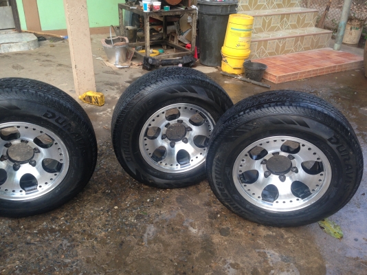 ขายแม็คขอบ15แม็คใหม่ยางสภาพดีขายแบบถูกๆชุดสุดท้ายของถูและดีมีในโลกเฉพาะยางก็คุ้มแล้ว