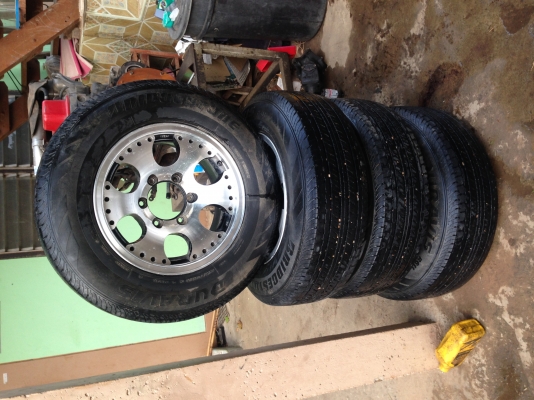 ขายแม็คขอบ15แม็คใหม่ยางสภาพดีขายแบบถูกๆชุดสุดท้ายของถูและดีมีในโลกเฉพาะยางก็คุ้มแล้ว