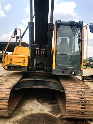 VOLVO EC210 ใช้งาน5000ช.ม ยังเหลือประกันอีก3000ช.ม เล่มทะเบียน VOLVO EC210 ใช้งาน5000ช.ม ยังเหลือประกันอีก3000ช.ม เล่มทะเบียน